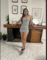 673938106: Chica busca chico en Badajoz