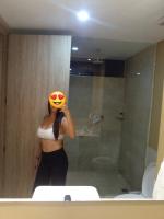 643892823: Chica busca chico en Granada