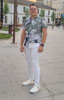 614249756: Chico busca chica en Valladolid