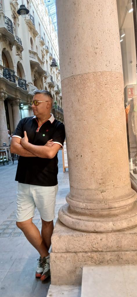 614076474: Chico busca chica en Murcia