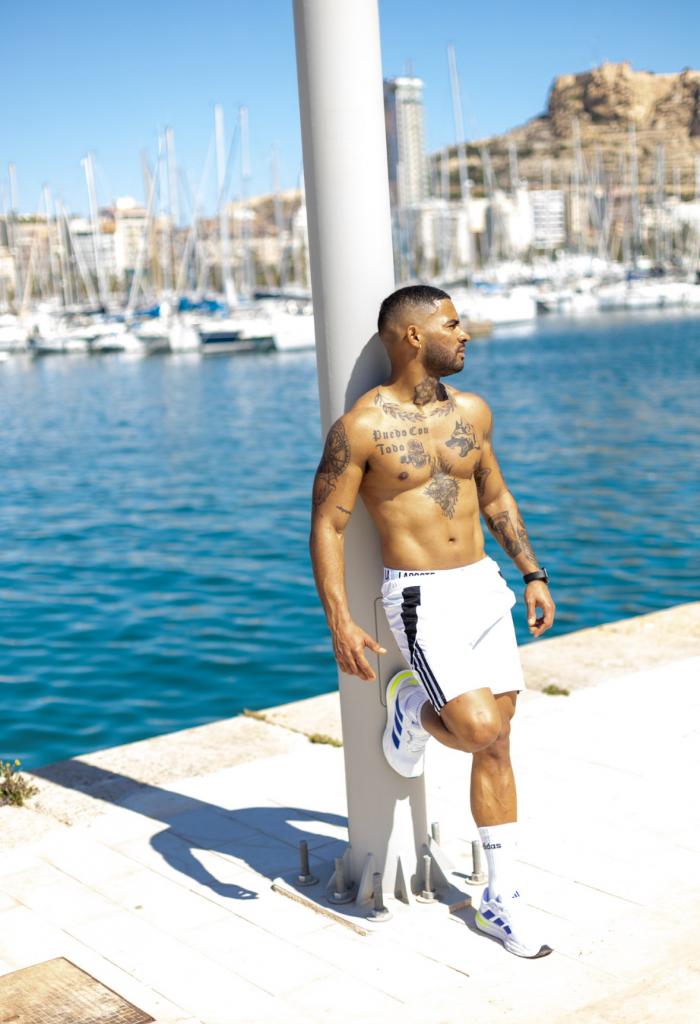 Chico busca chica en Alicante: 