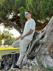 Chico busca chica en Las Palmas: 