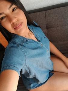 641432241: Chica busca chico en Sevilla