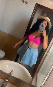 Chica busca chico en Granada: 