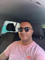 604102425: Chico busca chica en Barcelona