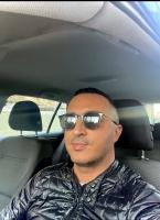 604102425: Chico busca chica en Barcelona