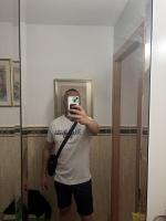 604102425: Chico busca chica en Barcelona