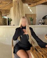 664397581: Chica busca chico en Barcelona