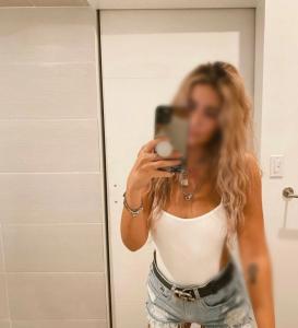 Chica busca chico en Tenerife: 