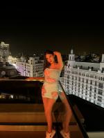 611295092: Chica busca chico en Madrid