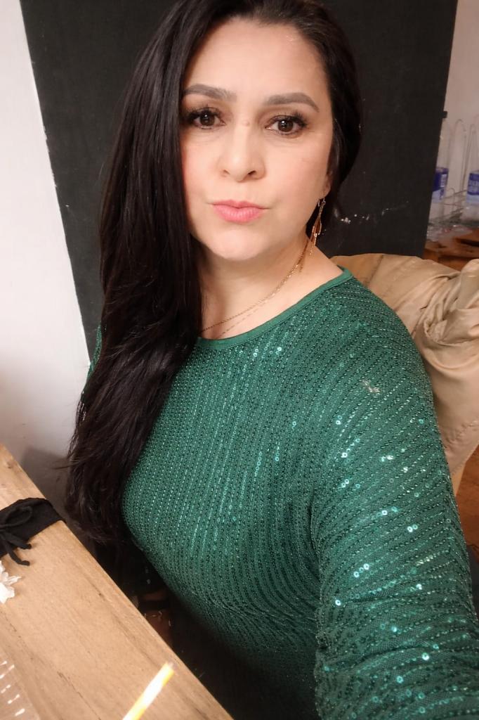 Chica busca chico en Granada: 