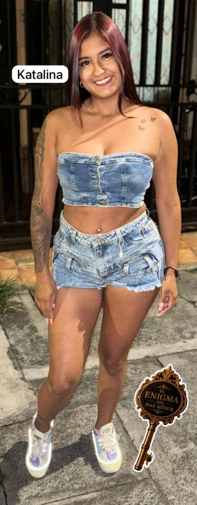 Chica busca chico en Murcia: Chica busca chico