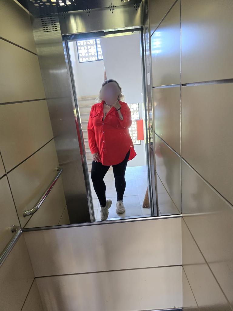 Chica busca chico en Granada: 