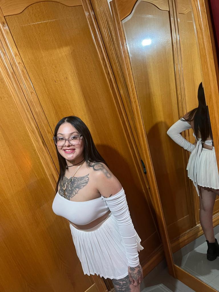 Chica busca chico en Almería: 