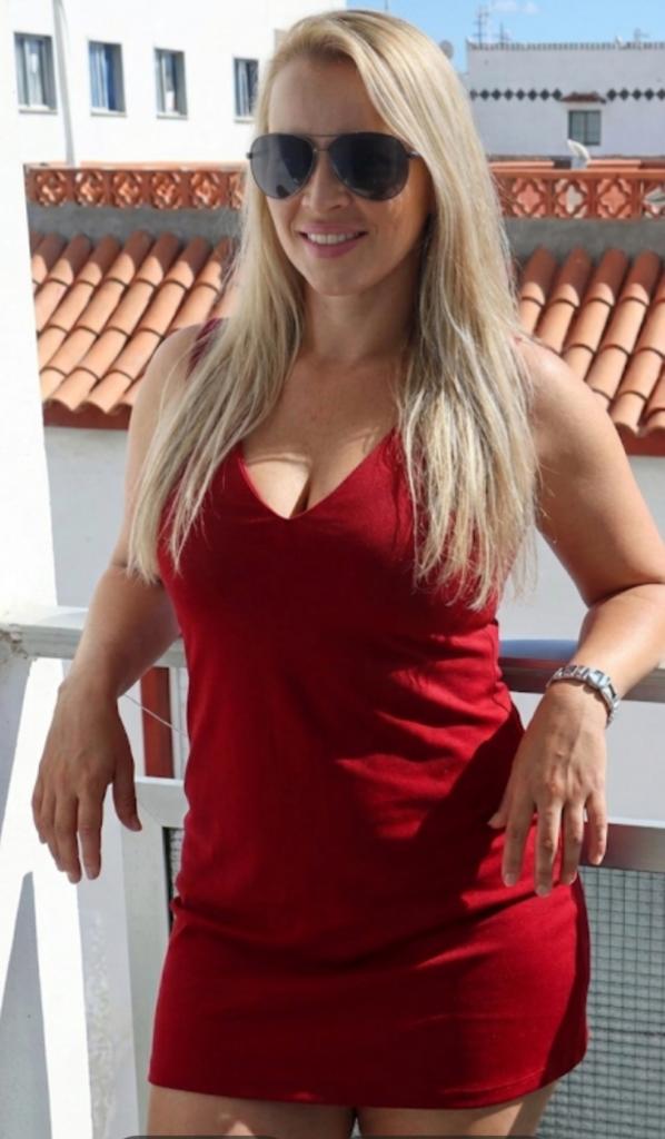 Chica busca chico en Tenerife: 