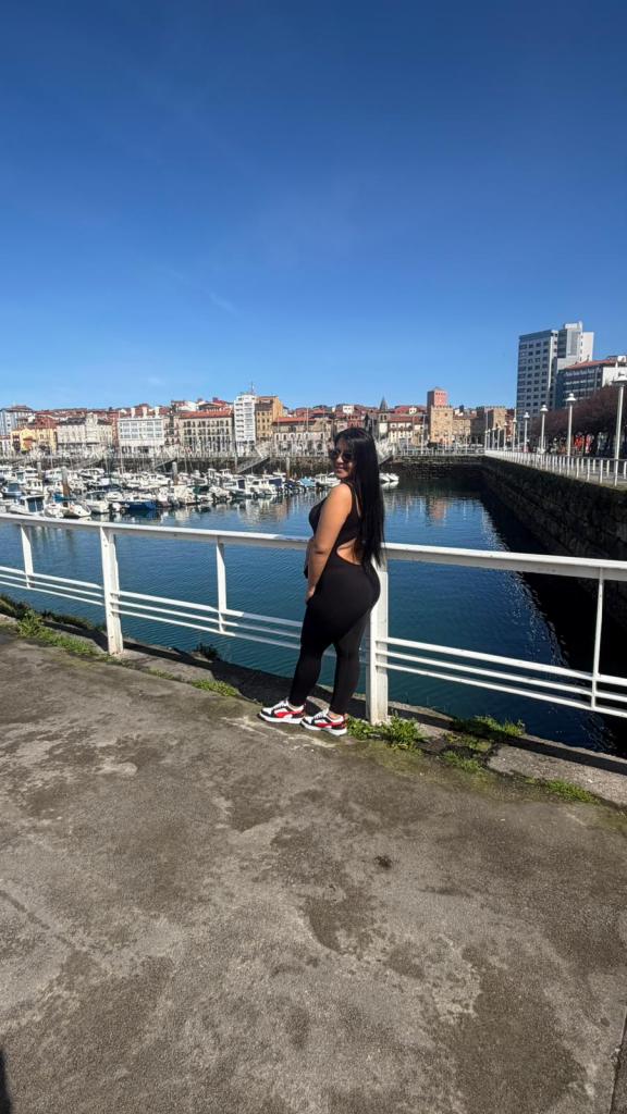 Chica busca chico en Asturias: 