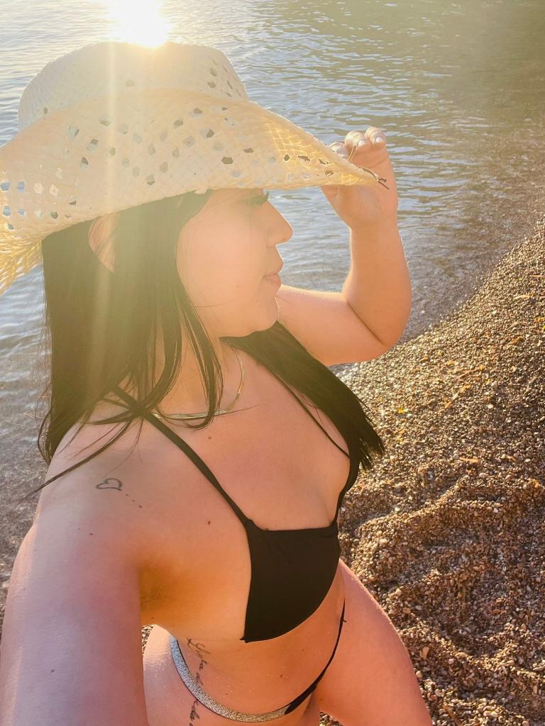 Chica busca chico en Ibiza: 