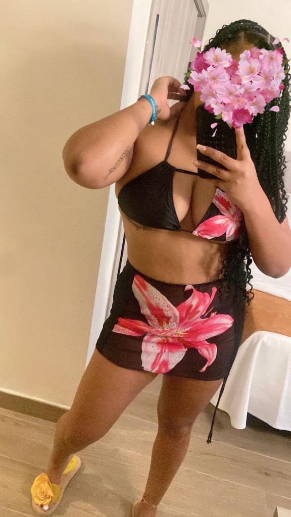 642089283: Chica busca chico en Murcia