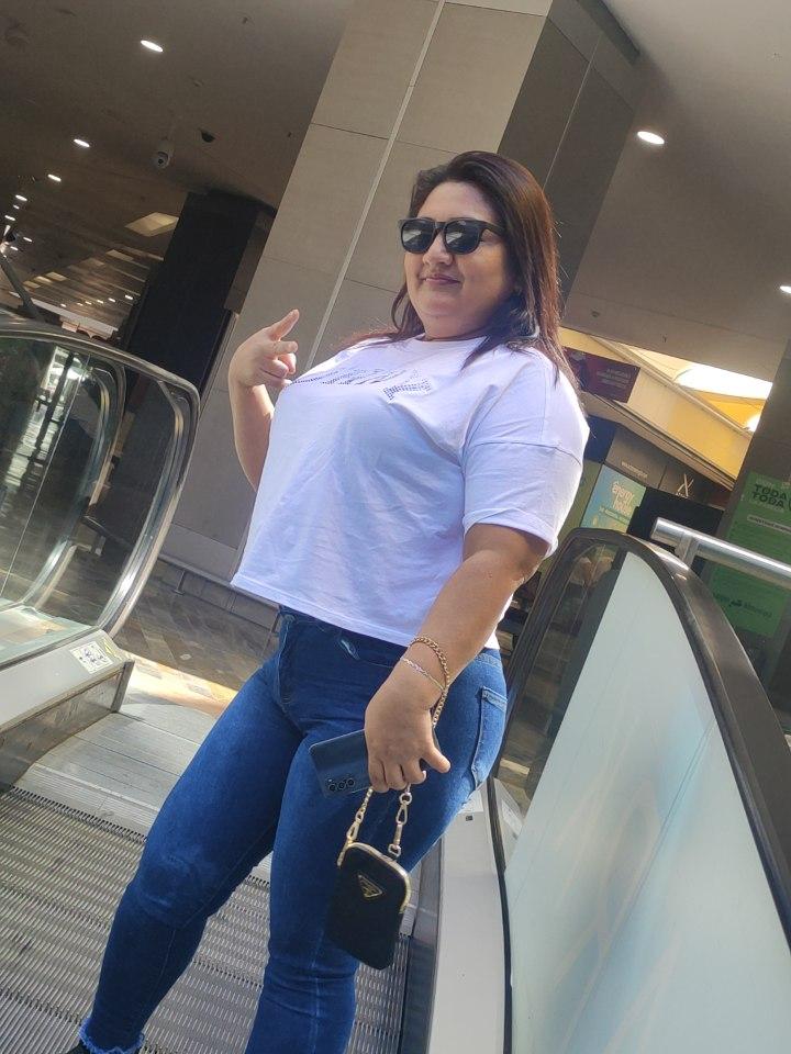 Chica busca chico en Almería: 