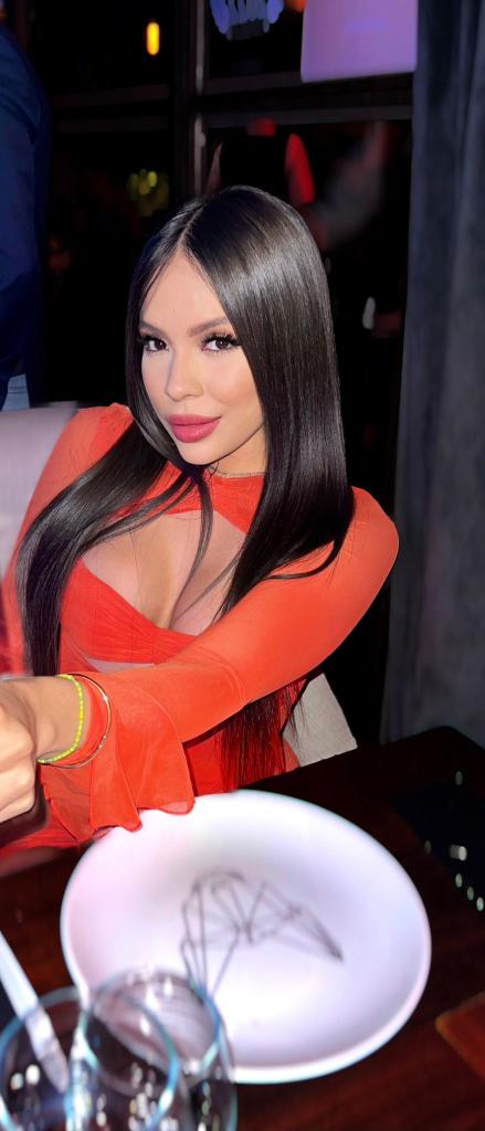Chica busca chico en Málaga: Chica busca chico