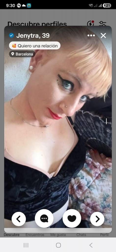 666913401: Chica busca chico en Barcelona