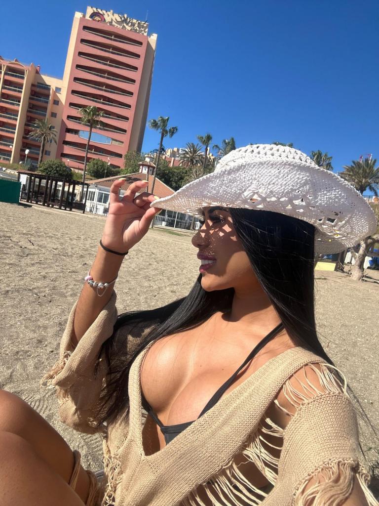 657286660: Chica busca chico en Málaga