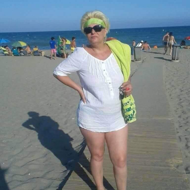 Chica busca chico en Almería: 