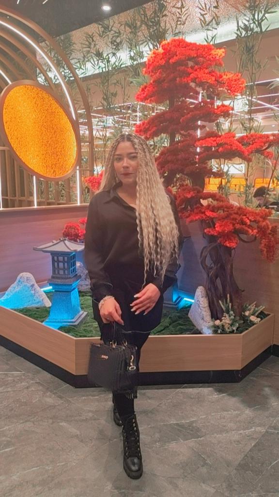 Chica busca chico en Cádiz: 