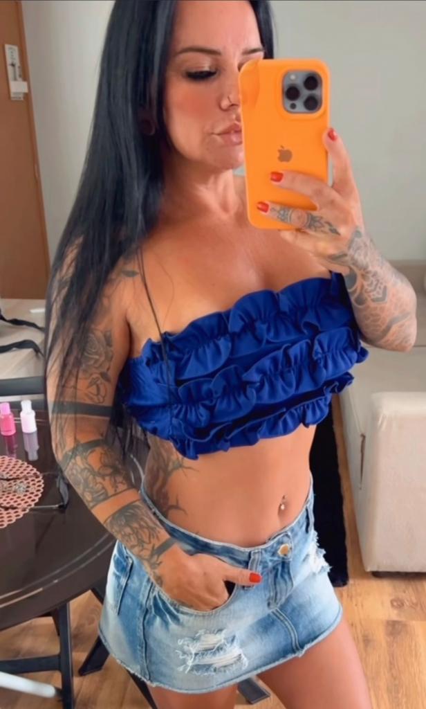 694255770: Chica busca chico en Pontevedra