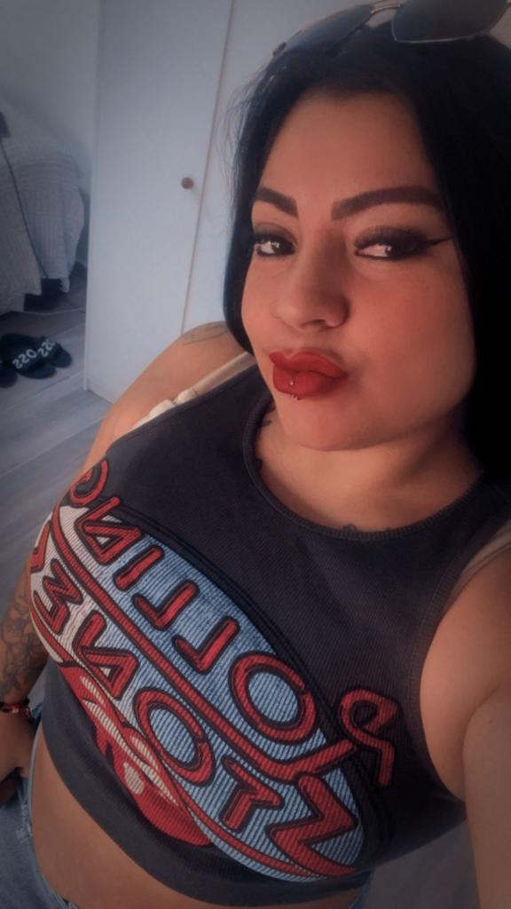 602035431: Chica busca chico en Madrid