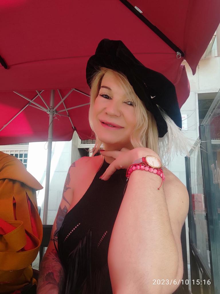 698205802: Transexual en La Rioja