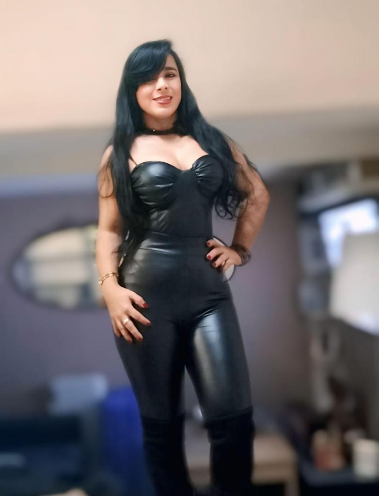 Chica busca chico en Tenerife: 
