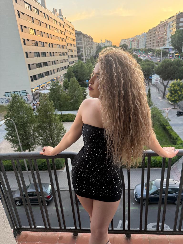 624266506: Chica busca chico en Madrid