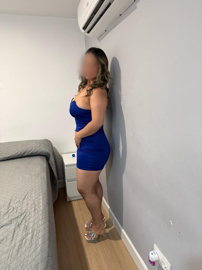 742056587: Chica busca chico en Navarra