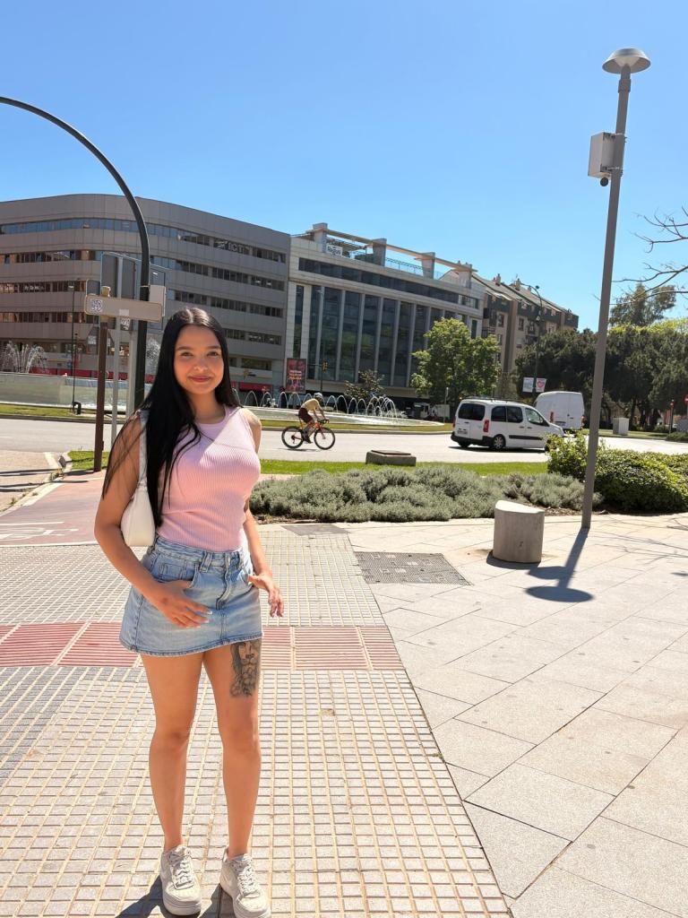 Chica busca chico en Sevilla: 