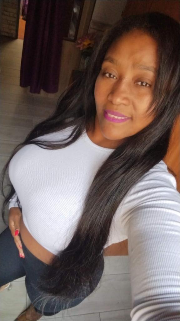 Chica busca chico en Cádiz: 