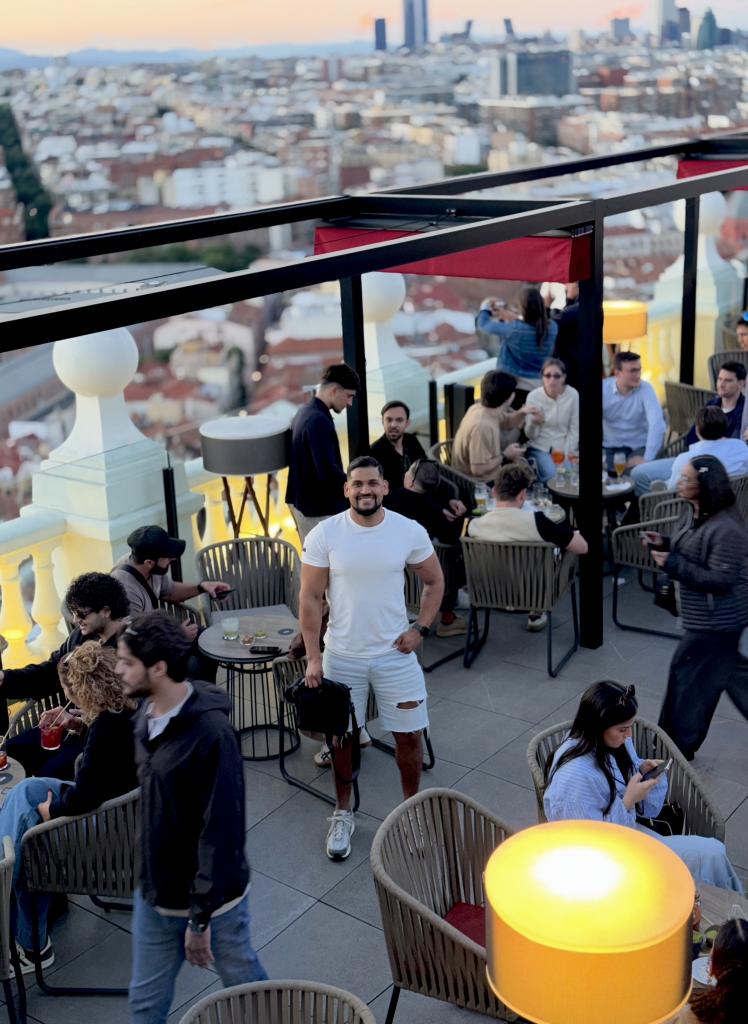624546819: Chico busca chica en Madrid