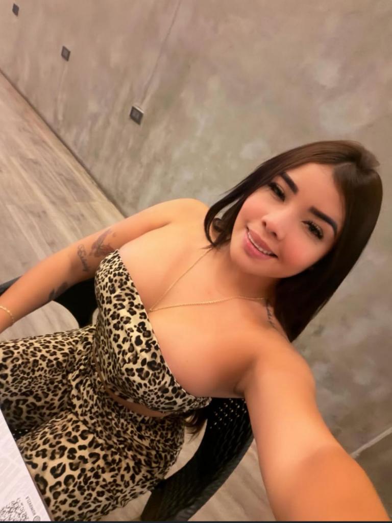 Chica busca chico en Tenerife: 