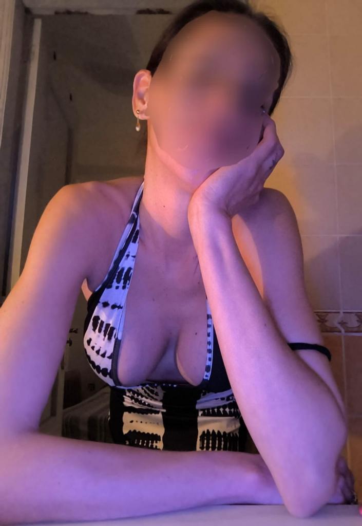 650774605: Chica busca chico en Cádiz