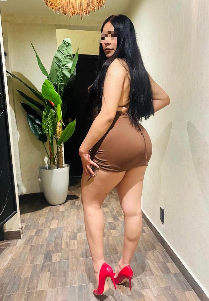 Chica busca chico en Almería: 