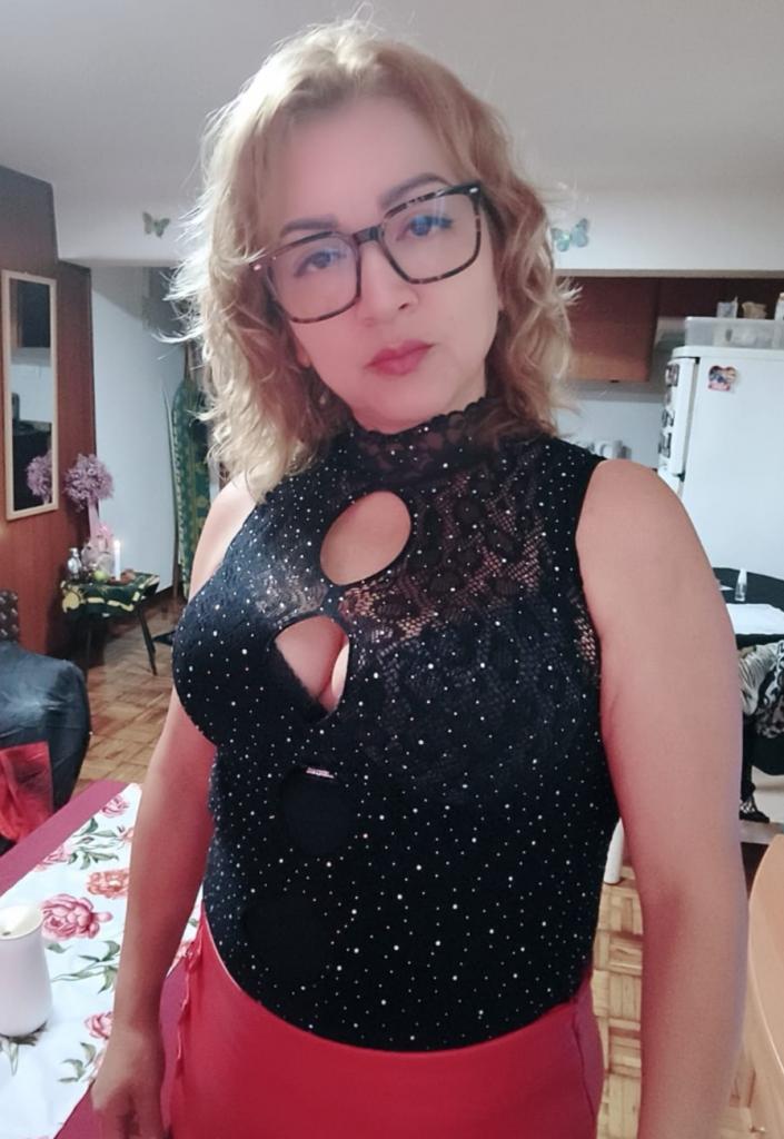 614295514: Chica busca chico en Pontevedra