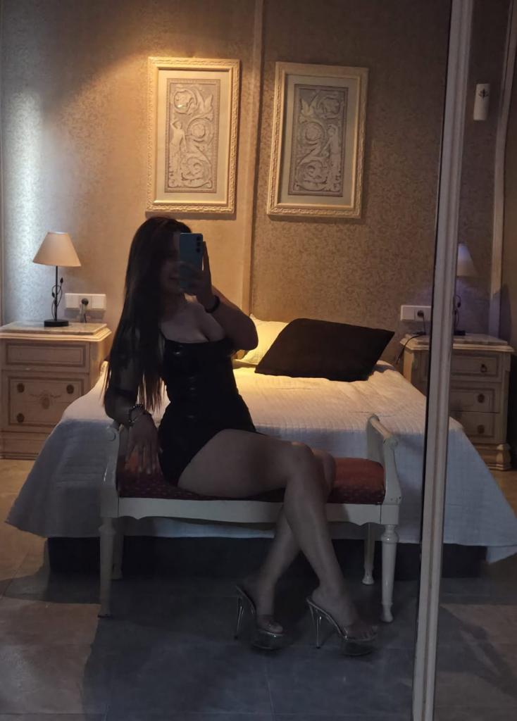Chica busca chico en Barcelona: Chica busca chico