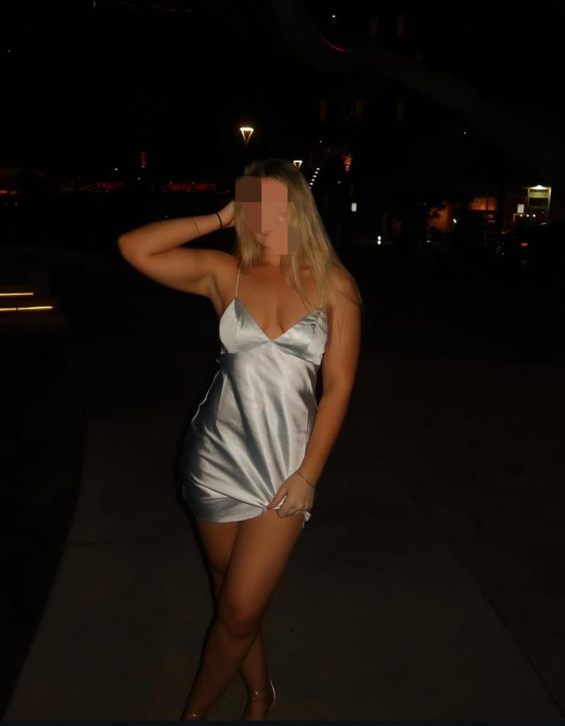 690823059: Chica busca chico en Lugo