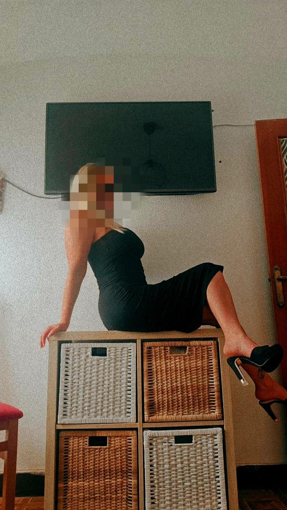 Chica busca chico en La Coruña: 