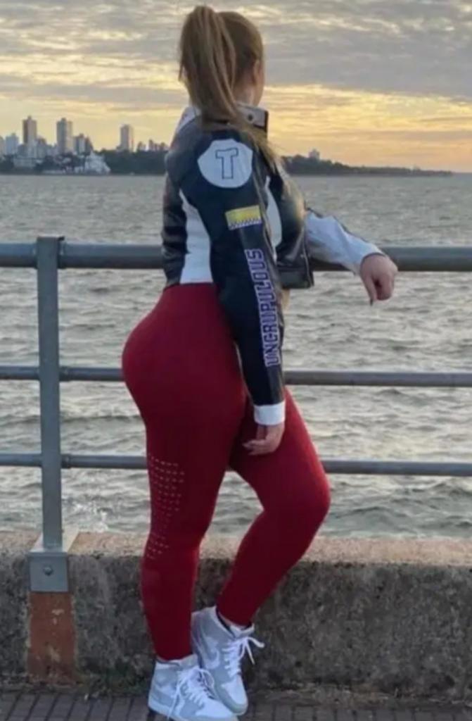 Chica busca chico en Barcelona: 