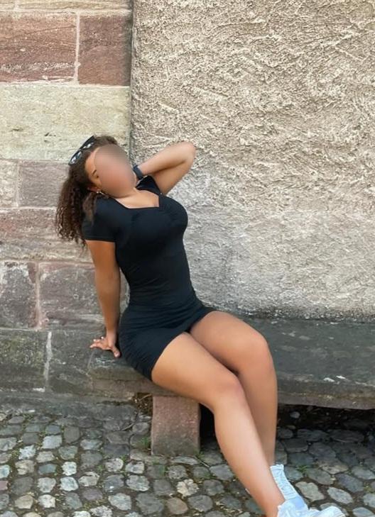 Chica busca chico en Murcia: 