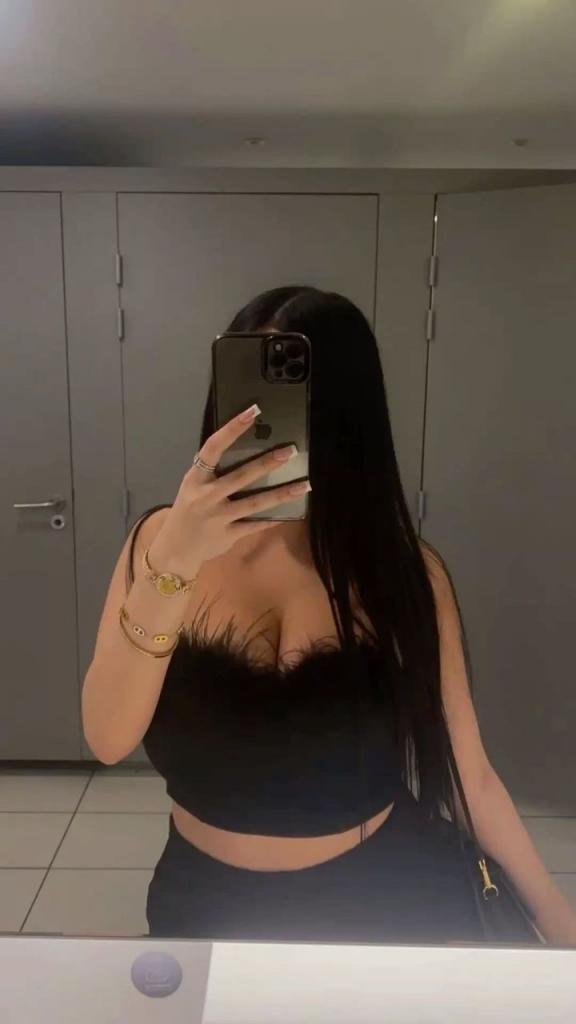 642361883: Chica busca chico en Madrid