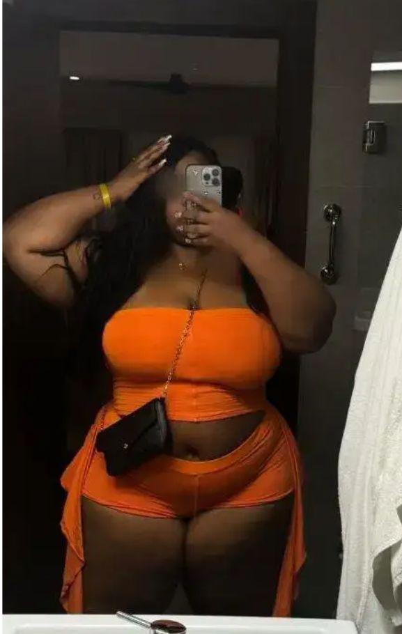 Chica busca chico en Cádiz: 
