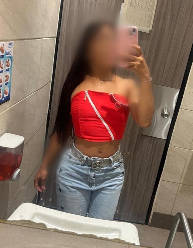 643141328: Chica busca chico en Valencia