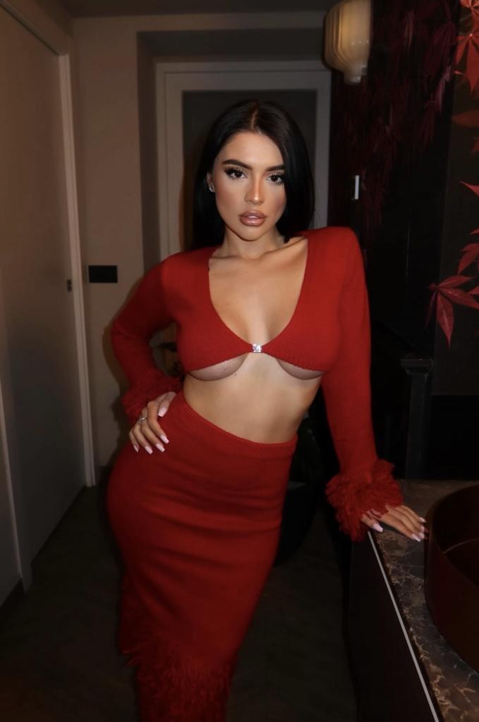 678652191: Chica busca chico en Málaga